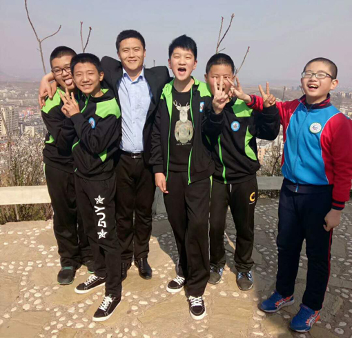 他把传统文化融进中学生的教育中